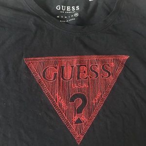 Men’s Guess T shirt